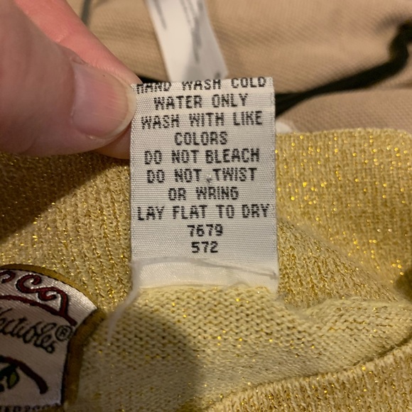 Heirloom Collections woman’s sweater,EUC,size L - Picture 6 of 6